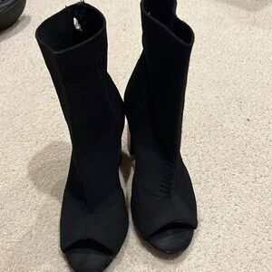 Pull on peep toe boot